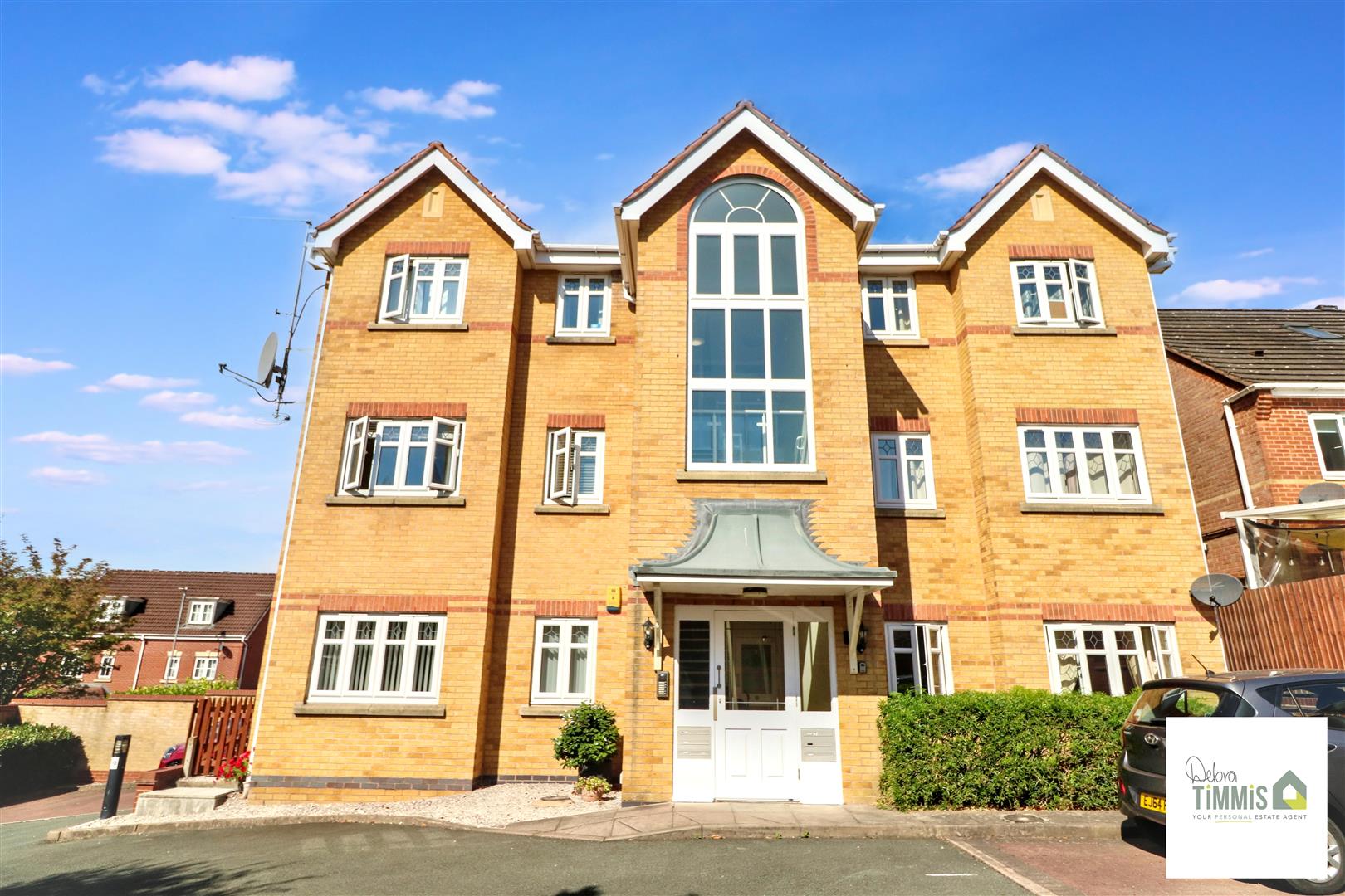2 bed property in Hayeswood Grove, Stoke-On-Trent